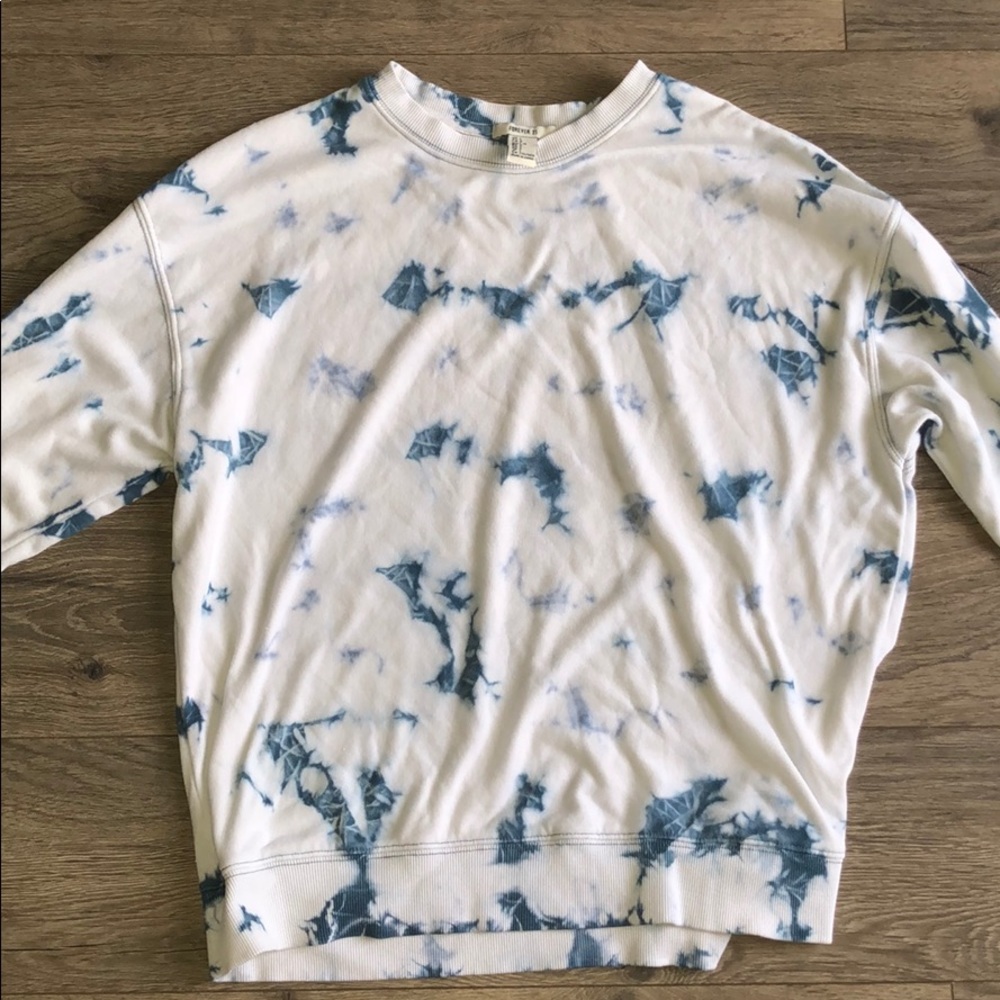 Forever 21 Tie dye crew neck